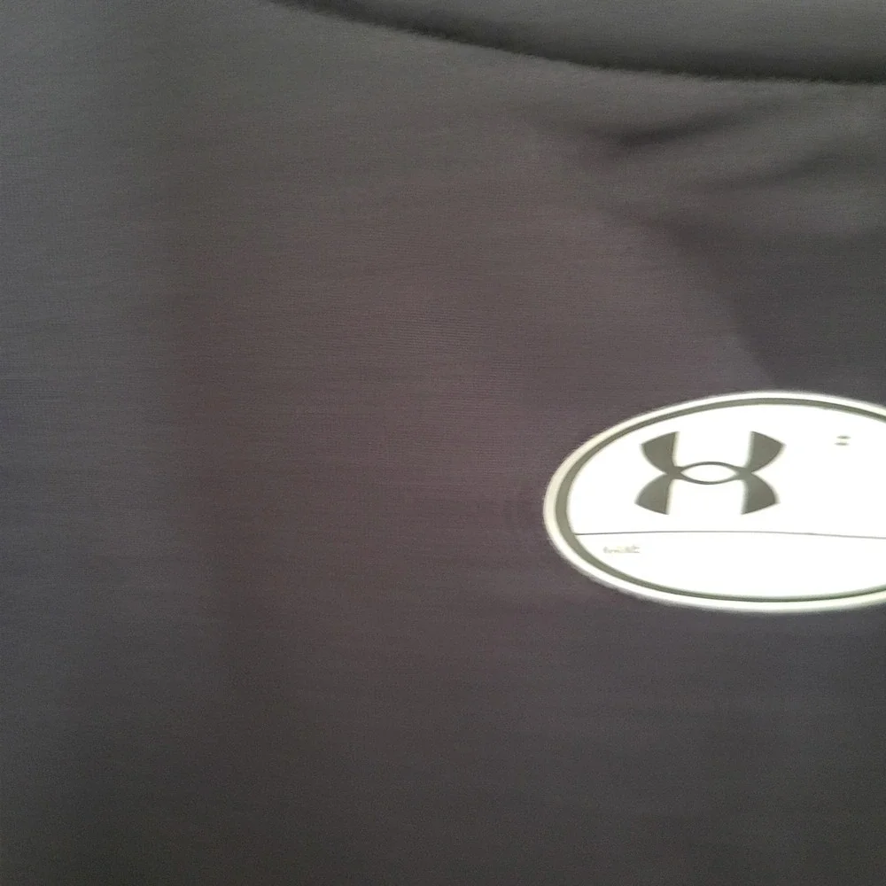 Under Armour Men 2XL Compression Sleeveless Heatgear Black Shirt 1361522 Stretch